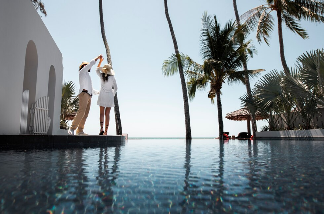 Exploring the Night Market in the Maldives – A Must for Honeymooners