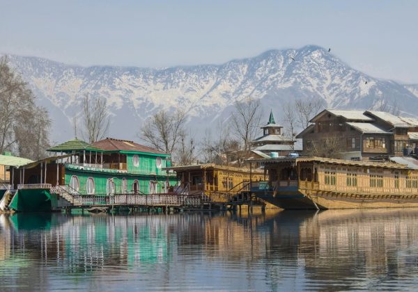 Valleys in Kashmir